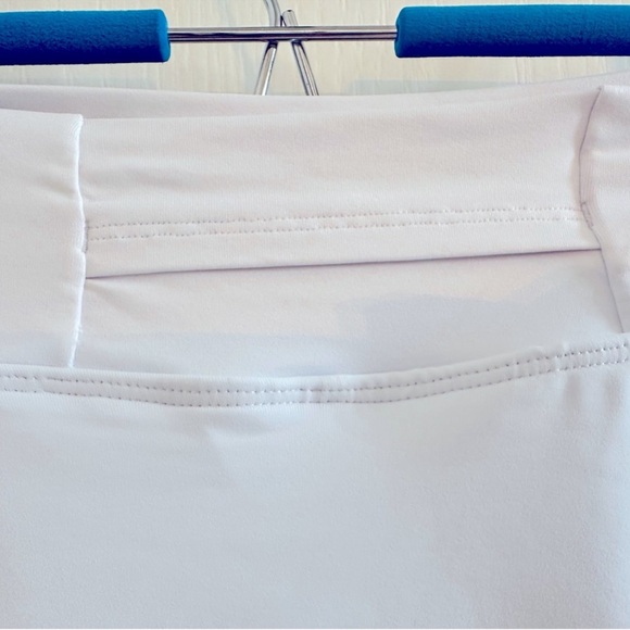 Dona Jo Brand Flirty Skirt / Skort (White) 14.5" Size 2(Large) pickleball tennis - Picture 5 of 13
